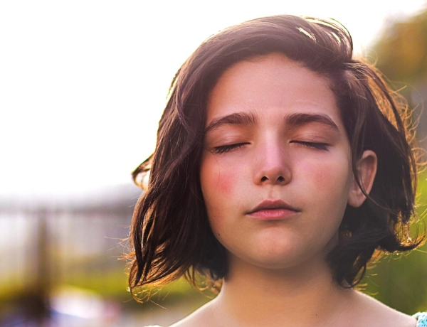 Does face recognition work with eyes closed?